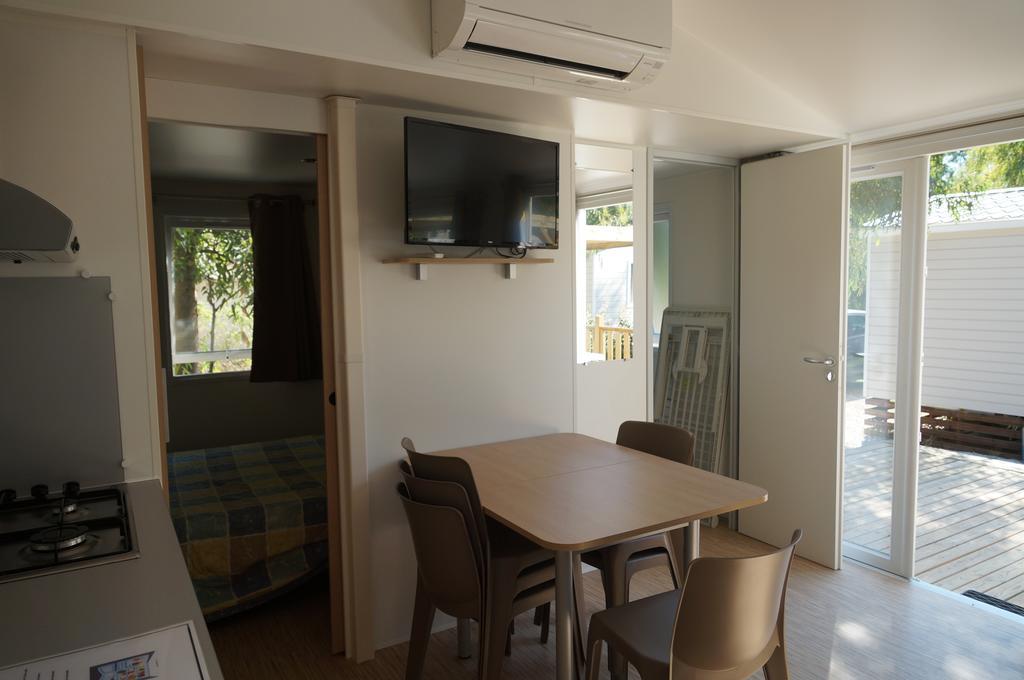 Camping Les Castors Calvi  Exterior photo