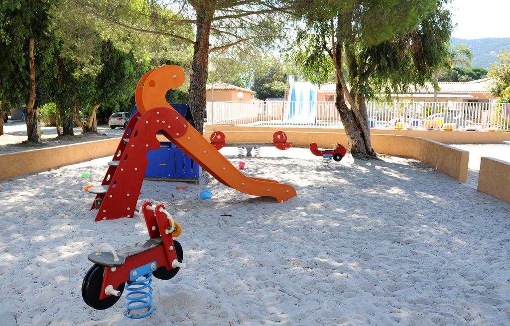 Camping Les Castors Calvi  Exterior photo