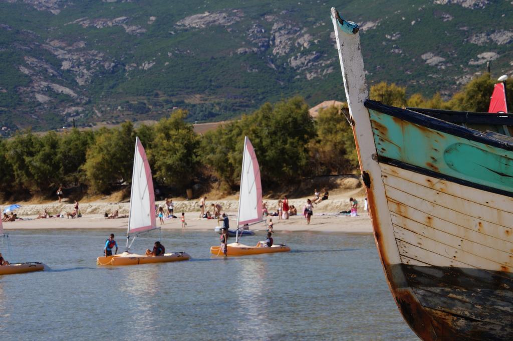 Camping Les Castors Calvi  Exterior photo